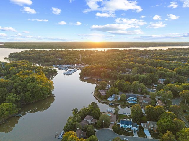 12313 HARBOUR CIR, Fort Washington, MD 20744
