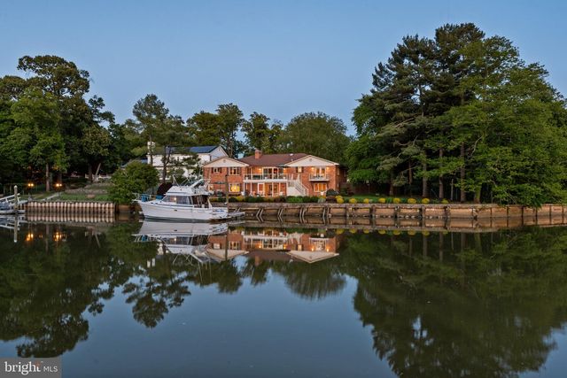 12313 HARBOUR CIR, Fort Washington, MD 20744