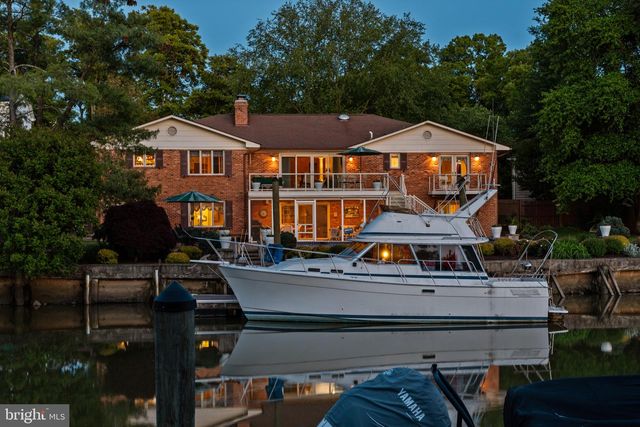12313 HARBOUR CIR, Fort Washington, MD 20744