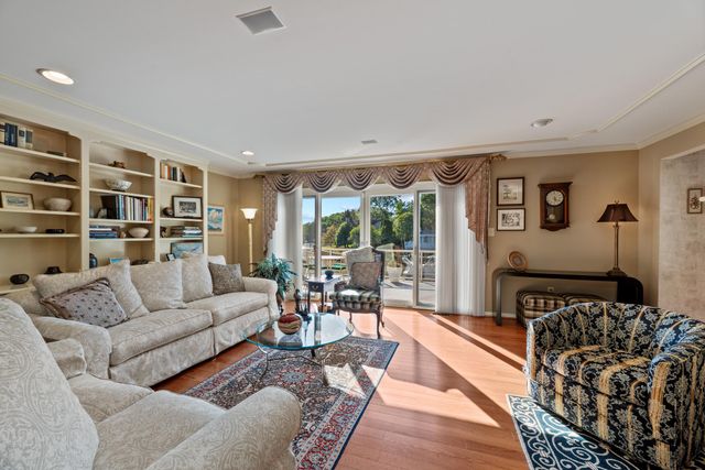 12313 HARBOUR CIR, Fort Washington, MD 20744