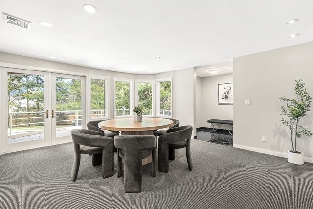 71 Farina Rd, Newton, MA 02459