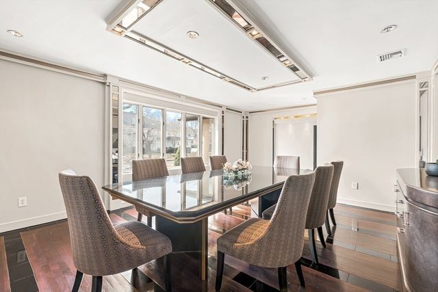 71 Farina Rd, Newton, MA 02459