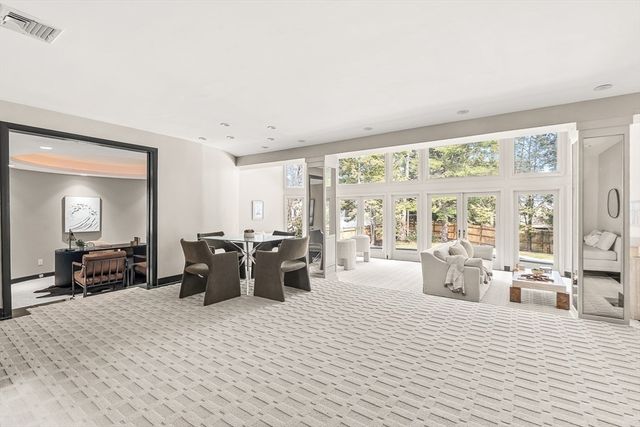 71 Farina Rd, Newton, MA 02459