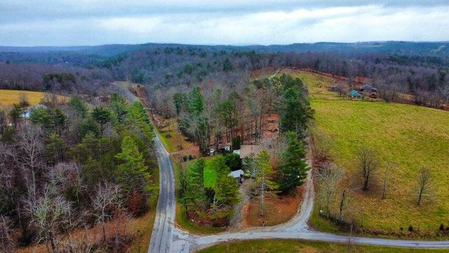 11 Cedar Hill Road, Grandview, TN 37337