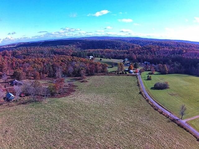 11 Cedar Hill Road, Grandview, TN 37337