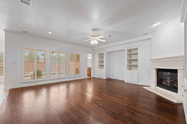 1216 Morgan Lefay Lane, Lewisville, TX 75056