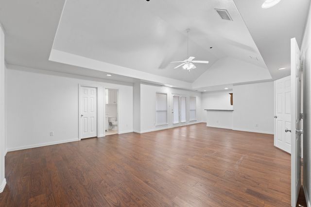 1216 Morgan Lefay Lane, Lewisville, TX 75056