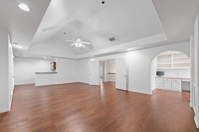 1216 Morgan Lefay Lane, Lewisville, TX 75056