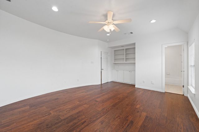 1216 Morgan Lefay Lane, Lewisville, TX 75056