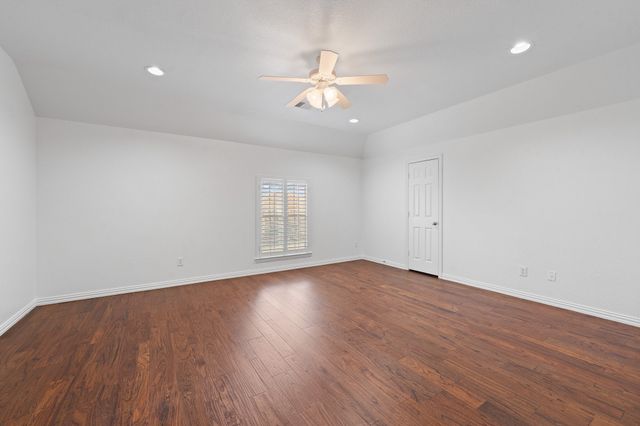 1216 Morgan Lefay Lane, Lewisville, TX 75056