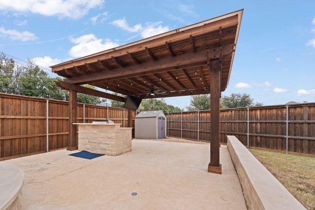 1216 Morgan Lefay Lane, Lewisville, TX 75056