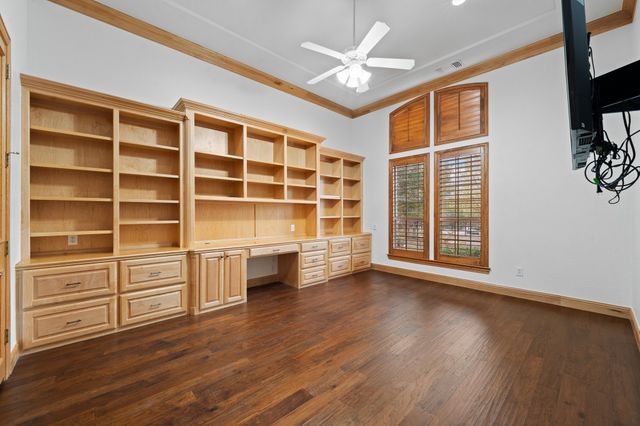 1216 Morgan Lefay Lane, Lewisville, TX 75056