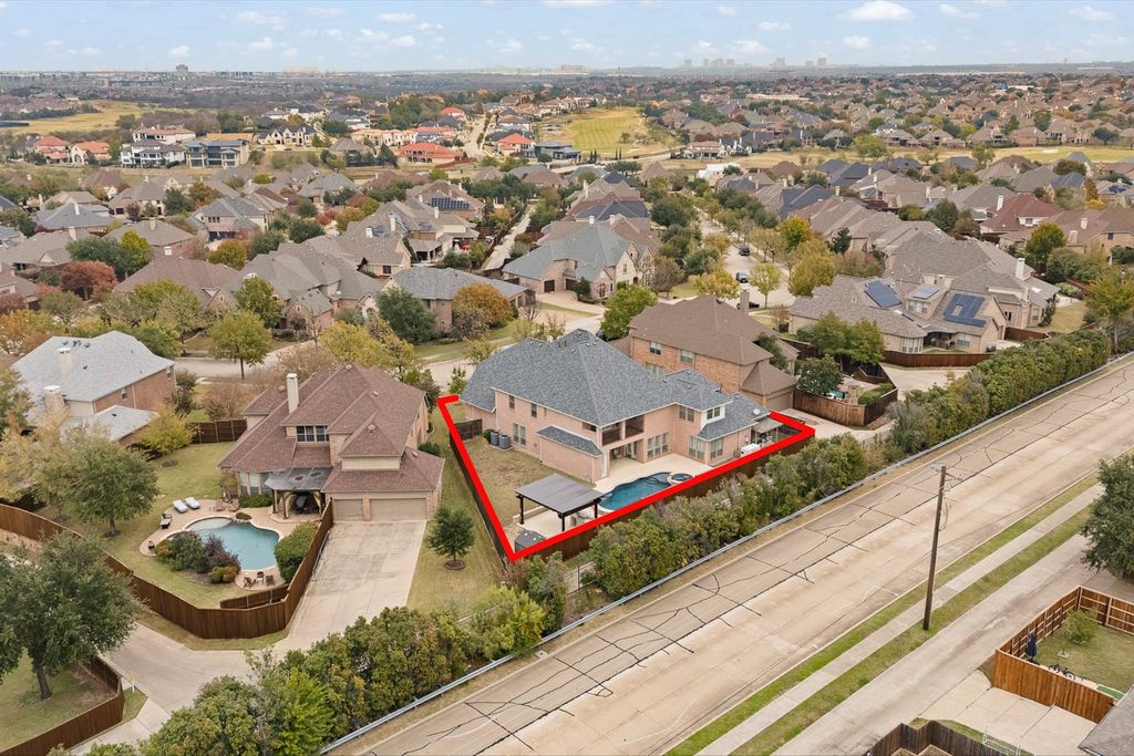 1216 Morgan Lefay Lane, Lewisville, TX 75056