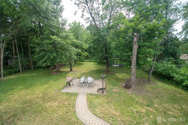 46 Heather Drive, Franklin Twsp, NJ 08873