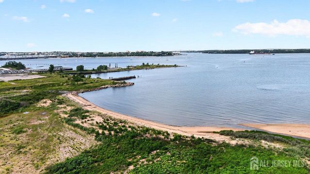 120 S Rosewell Street, South Amboy, NJ 08879