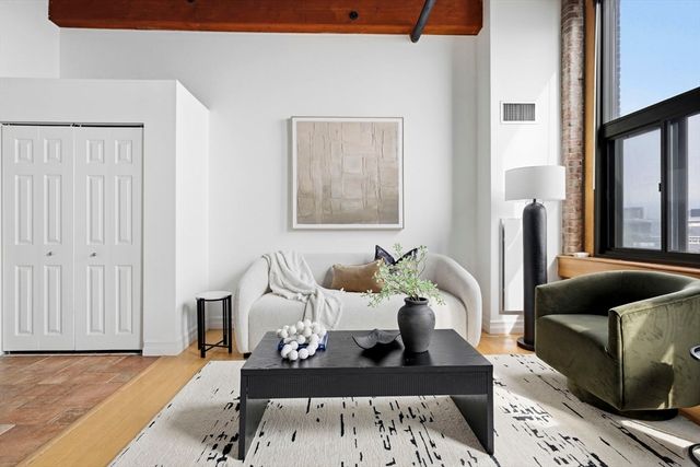 320 W. 2nd Street 412, Boston, MA 02127