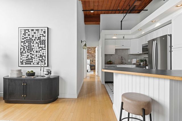 320 W. 2nd Street 412, Boston, MA 02127