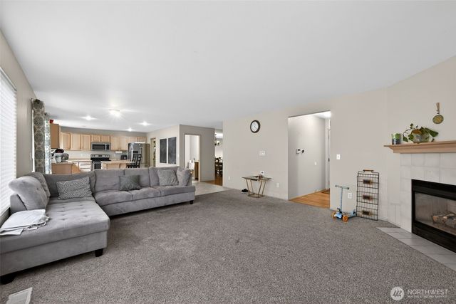 4014 45th Avenue NE, Tacoma, WA 98422