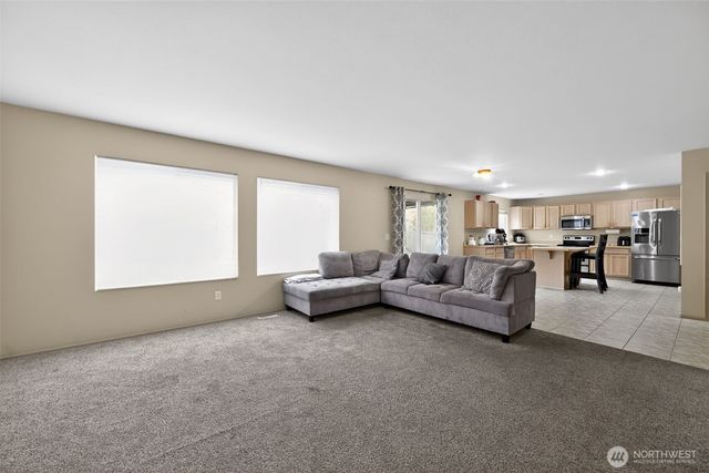 4014 45th Avenue NE, Tacoma, WA 98422