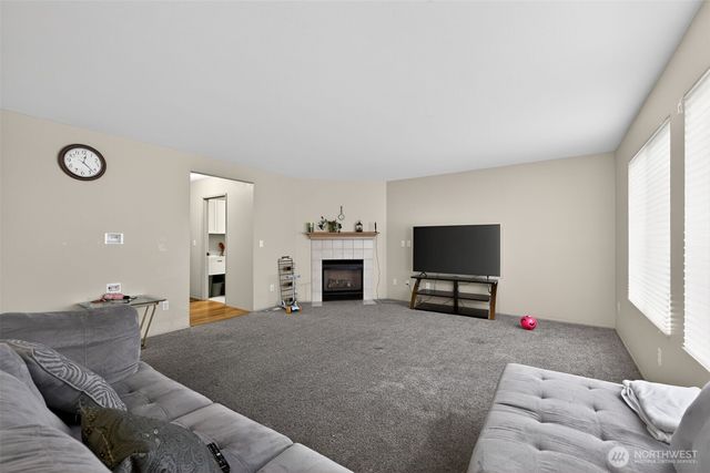 4014 45th Avenue NE, Tacoma, WA 98422