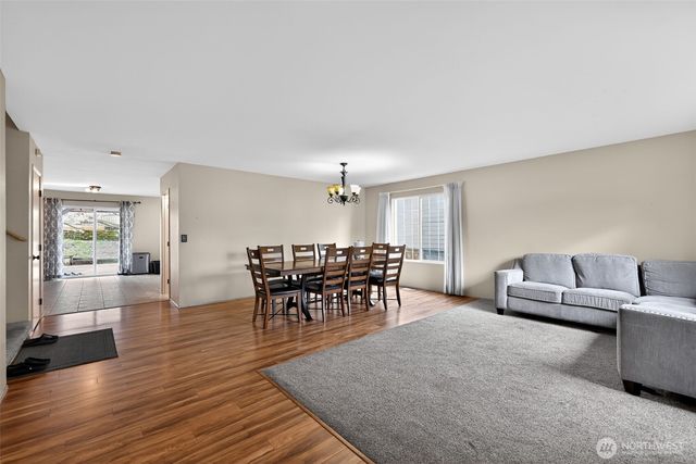 4014 45th Avenue NE, Tacoma, WA 98422