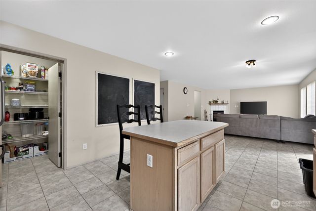 4014 45th Avenue NE, Tacoma, WA 98422