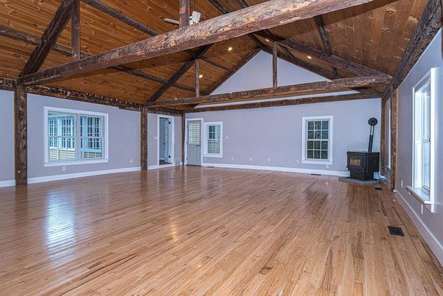 17 Waumbeck Road, Wolfeboro, NH 03894