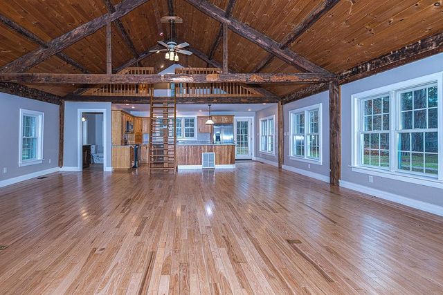 17 Waumbeck Road, Wolfeboro, NH 03894