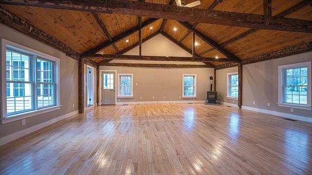 17 Waumbeck Road, Wolfeboro, NH 03894