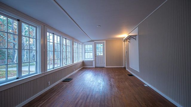 17 Waumbeck Road, Wolfeboro, NH 03894