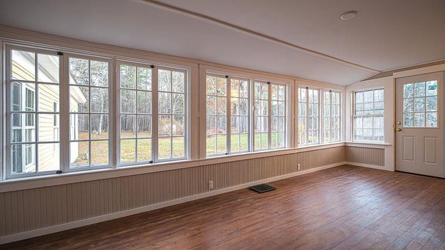 17 Waumbeck Road, Wolfeboro, NH 03894