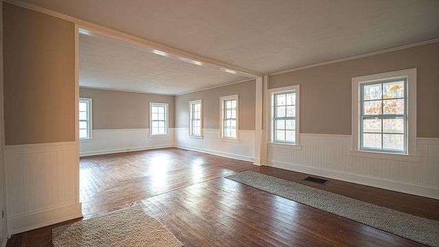 17 Waumbeck Road, Wolfeboro, NH 03894