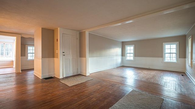 17 Waumbeck Road, Wolfeboro, NH 03894