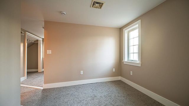 17 Waumbeck Road, Wolfeboro, NH 03894