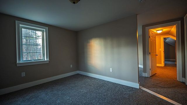 17 Waumbeck Road, Wolfeboro, NH 03894