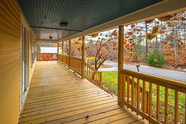 17 Waumbeck Road, Wolfeboro, NH 03894