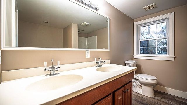 17 Waumbeck Road, Wolfeboro, NH 03894