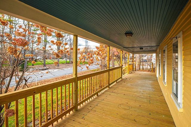 17 Waumbeck Road, Wolfeboro, NH 03894