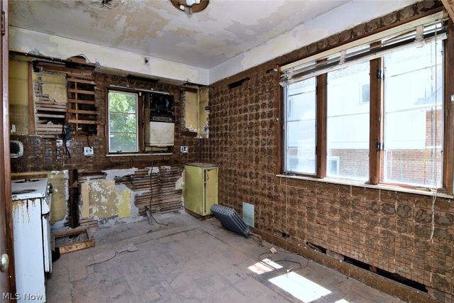 3097 Becket Road, Cleveland, OH 44120