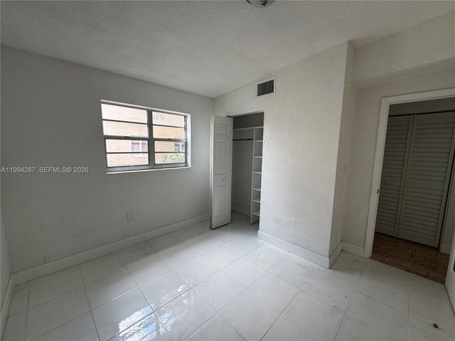 1950 Washington Ave 2, Opa-locka, FL 33054