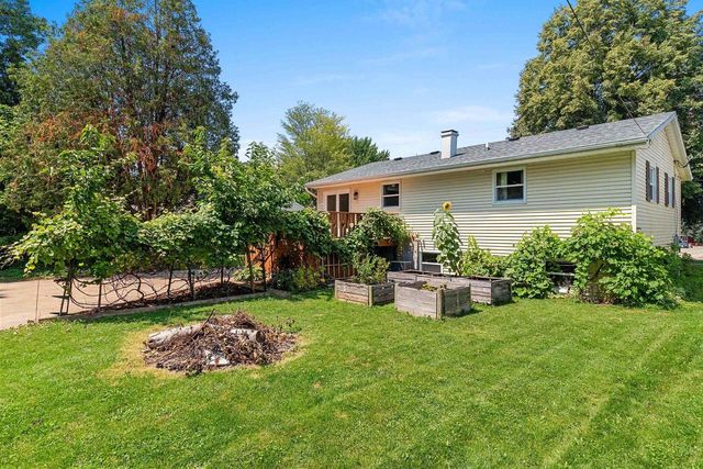 701 W 7TH STREET, Kaukauna, WI 54130