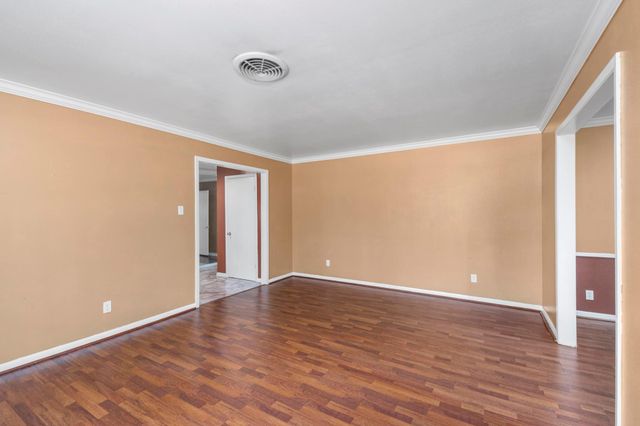 5447 Indigo Street, Houston, TX 77096
