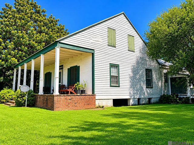 1015 Madison St, Donaldsonville, LA 70346