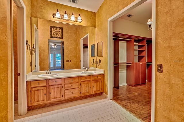 23 NW 48TH BOULEVARD K, Gainesville, FL 32607