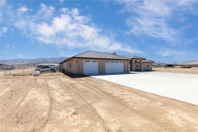 14625 Olema Road, Apple Valley, CA 92307