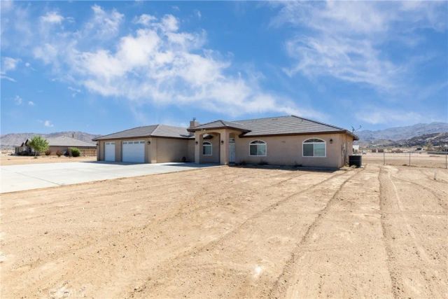 14625 Olema Road, Apple Valley, CA 92307
