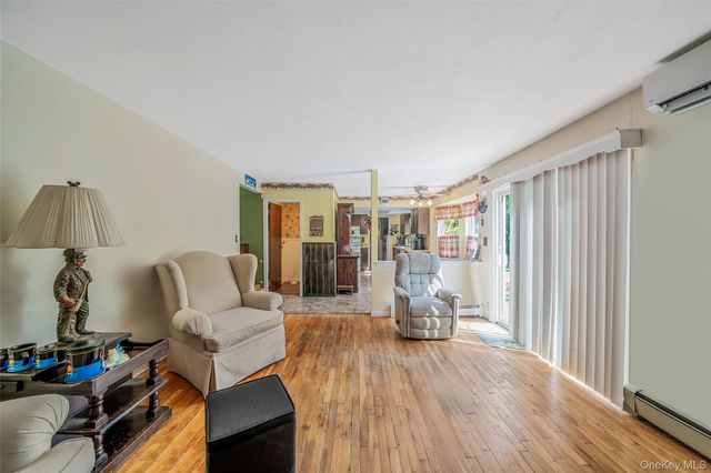 121 Kohr Road, Kings Park, NY 11754