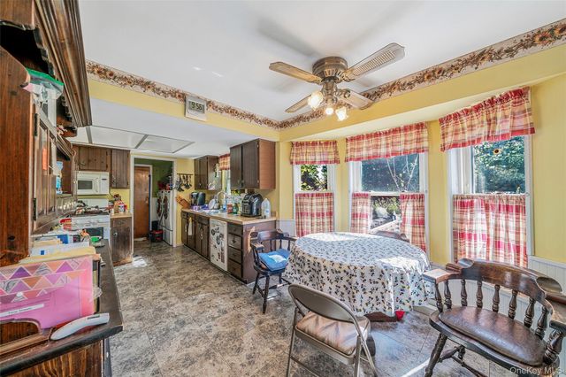 121 Kohr Road, Kings Park, NY 11754