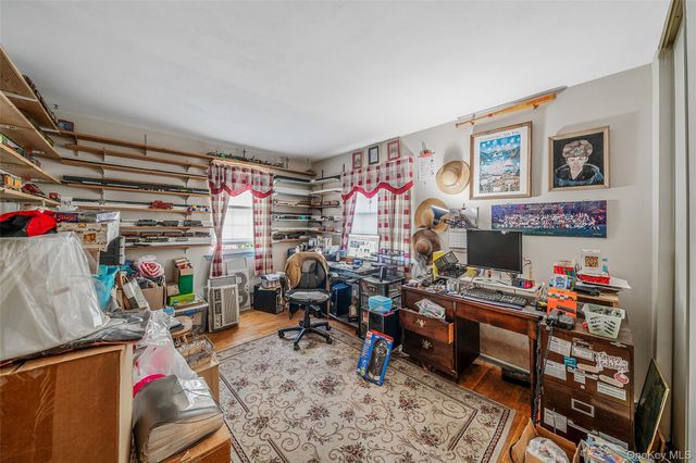 121 Kohr Road, Kings Park, NY 11754