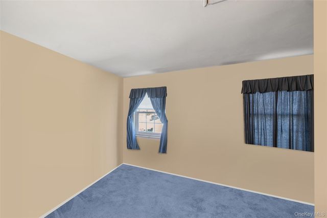 121 Kohr Road, Kings Park, NY 11754